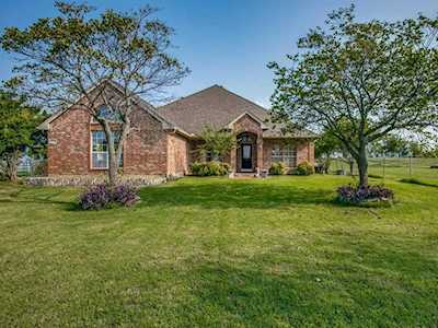 14509 Meadowland Circle Newark, TX 76071
