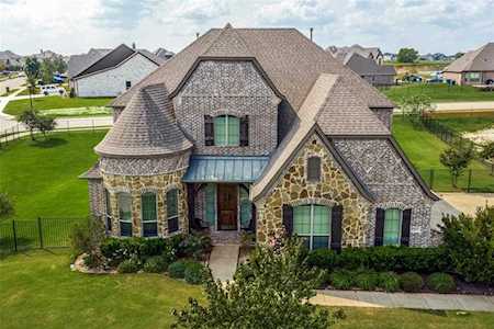 1513 Bearpath Way Gunter, TX 75058