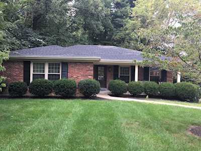 616 Rothbury Ln Louisville, KY 40243