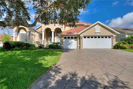 1679 Waterview LOOP Haines City, FL 33844