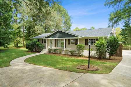305 Fielding Rd Charlotte, NC 28214
