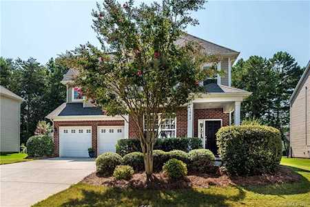 1042 Mclaren Dr Belmont, NC 28012