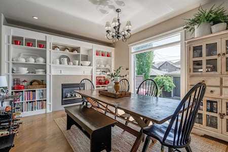 423 55 Ave SW Calgary, AB T2V 0E8