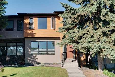 1631 41 St SW Calgary, AB T3C 1X9