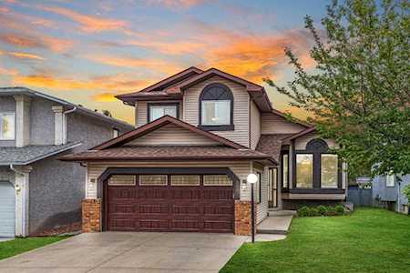 245 Sanderling Rise NW Calgary, AB T3K 3M9