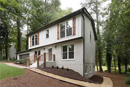 7249 Thornhill Ln Sandy Springs, GA 30328