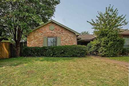1429 Brook Meadow Circle Lancaster, TX 75134
