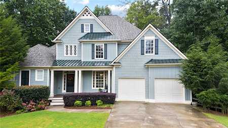 105 Huntington Ct Roswell, GA 30075