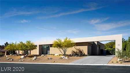 19 Golden Sunray Ln Las Vegas, NV 89135