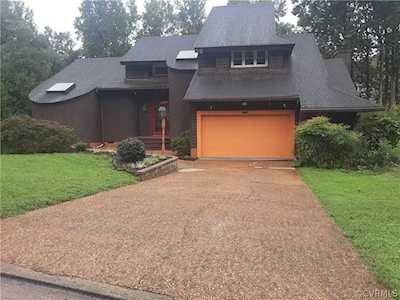 6099 Perryville Dr Mechanicsville, VA 23111