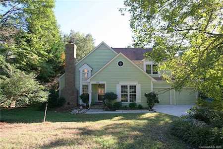 2010 Kilkenney Hill Rd Matthews, NC 28105