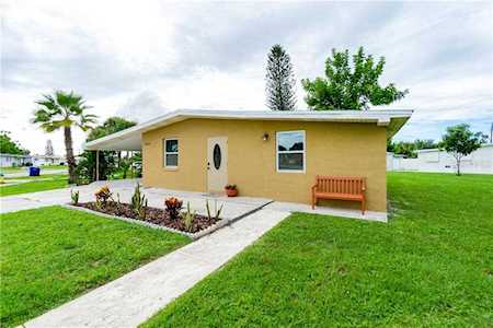 8104 Agress Ave North Port, FL 34287