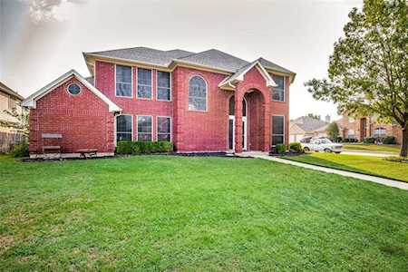 2070 Fair Oaks Circle Corinth, TX 76210