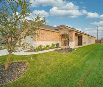 1820 Marsh Point Drive Frisco, TX 75036