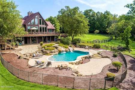 17005 Persimmon Wood Trail Fisherville, KY 40023