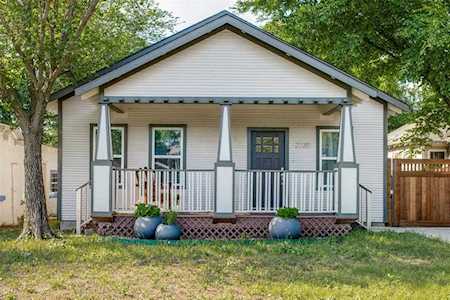 2739 W Brooklyn Avenue Dallas, TX 75211