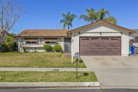 631 Charles Dr Oceanside, CA 92057