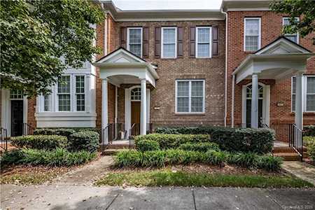 910 Lyndley Dr Fort Mill, SC 29708