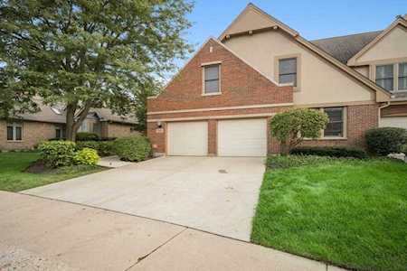 2557 Windrush Ln Northbrook, IL 60062
