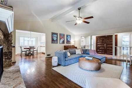 9232 Seagrove Drive Dallas, TX 75243
