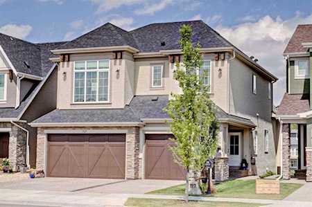 727 Cranston Ave SE Calgary, AB T3M 1S5