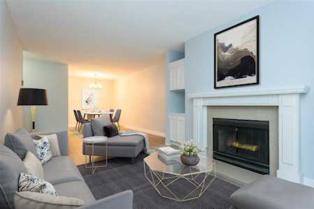 9880 Manchester Drive #413 Burnaby, BC V3N 4R3
