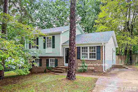 1004 Woodhill Court Raleigh, NC 27615