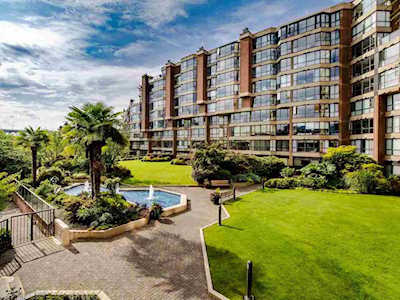 1450 Pennyfarthing Drive #202 Vancouver, BC V6J 4X8
