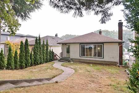 3630 E Pender Street Vancouver, BC V5K 2E4