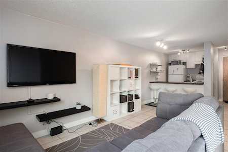 1040 Pacific Street #607 Vancouver, BC V6E 4C1