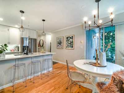3235 W 4th Avenue #203 Vancouver, BC V6K 1R8