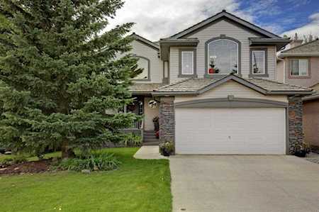 57 Mt Douglas Close SE Calgary, AB T2Z 3S2