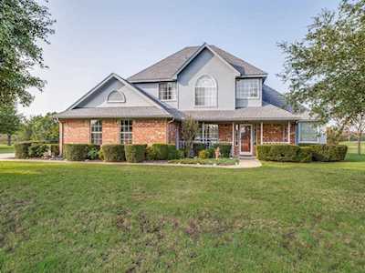 4919 Pebble Creek Drive Aubrey, TX 76227