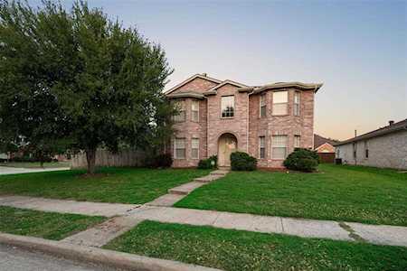 926 Thistle Circle Allen, TX 75002