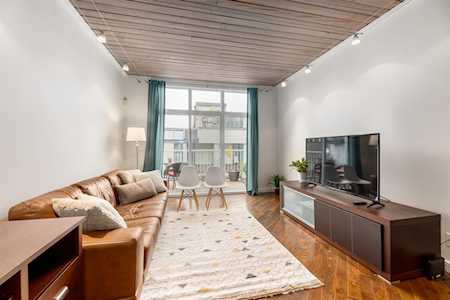 1045 W 8th Avenue #210 Vancouver, BC V6H 1C3