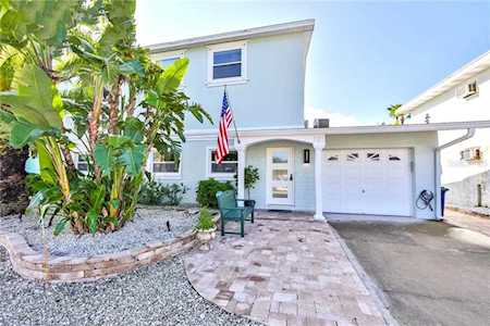121 175th Terrace Dr E Redington Shores, FL 33708