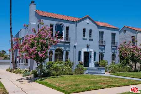 823 1/2 S Mansfield Avenue #3 Los Angeles, CA 90036