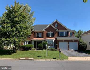 24784 High Plateau Ct Aldie, VA 20105