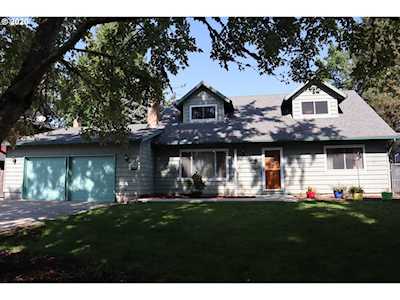 20533 SW Rosa Dr Aloha, OR 97078