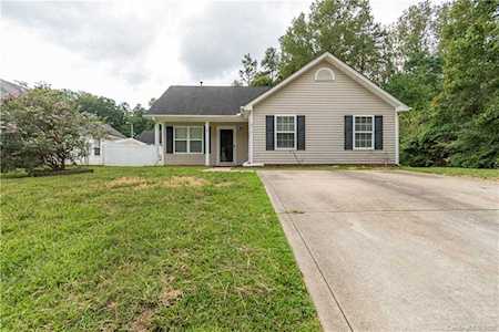 5717 Stone Bluff Ct Charlotte, NC 28214