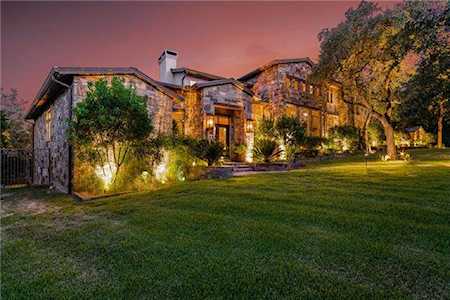 410 Spiller LN West Lake Hills, TX 78746