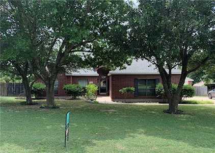 1324 Windcrest DR Round Rock, TX 78664