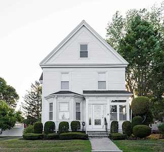 11 Murray Street Wakefield, MA 01880