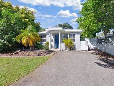 4926 14th St N St Petersburg, FL 33703