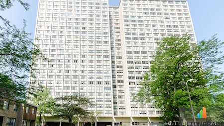 4800 S Lake Park Ave #1502 Chicago, IL 60615