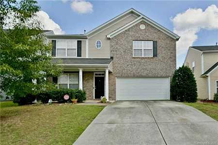 4220 Houldsworth Dr Charlotte, NC 28213