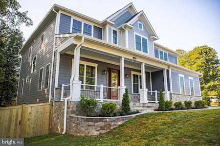 5631 Southampton Dr Springfield, VA 22151