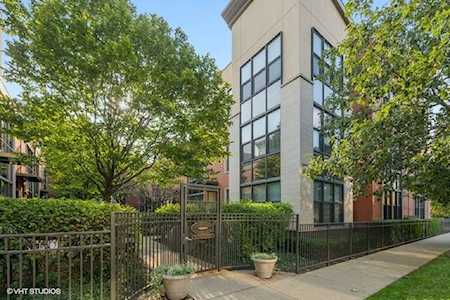 966 N Crosby St Chicago, IL 60610