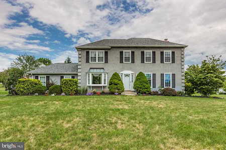 10 Hillside CIRCLE Gilbertsville, PA 19525