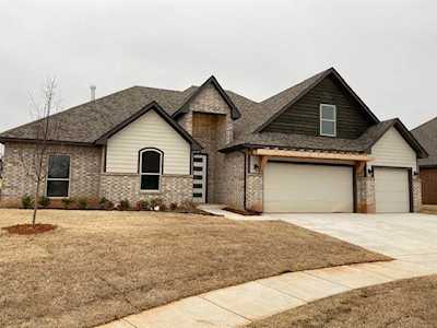 11512 Fairways Ave Yukon, OK 73099